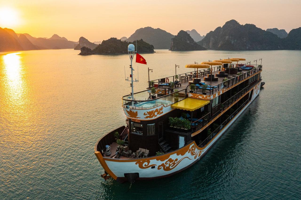 Nostalgia Halong Cruise Otel Ha Long Dış mekan fotoğraf
