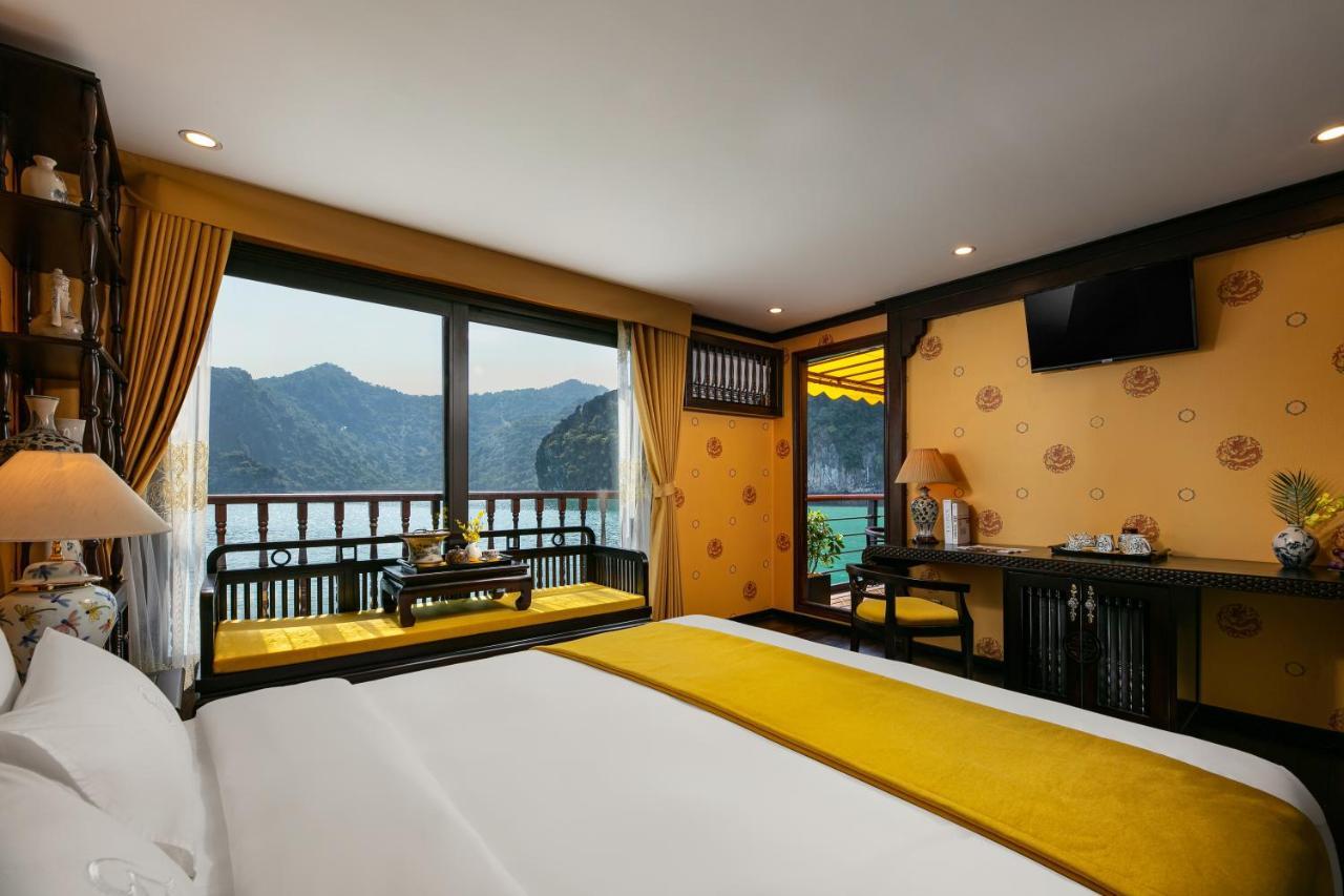Nostalgia Halong Cruise Otel Ha Long Dış mekan fotoğraf