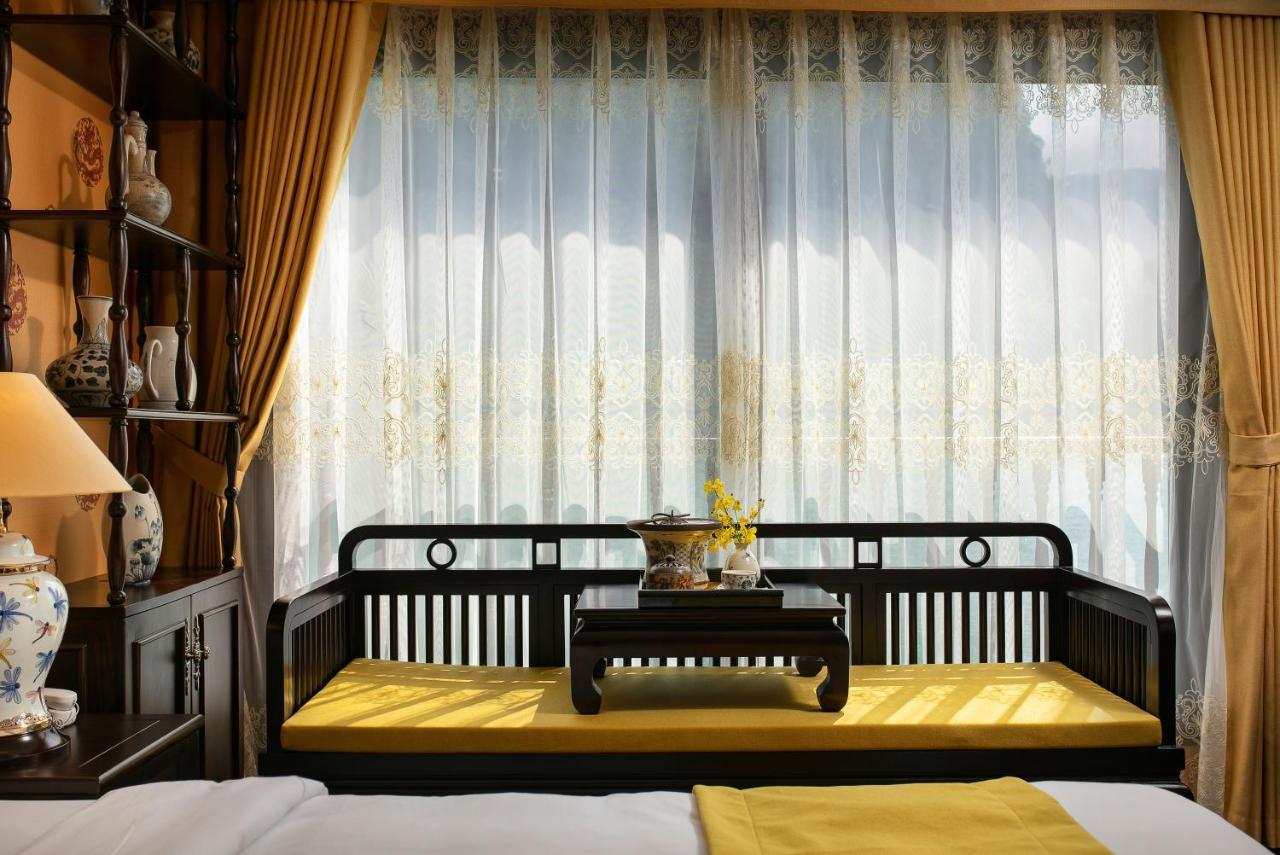 Nostalgia Halong Cruise Otel Ha Long Dış mekan fotoğraf